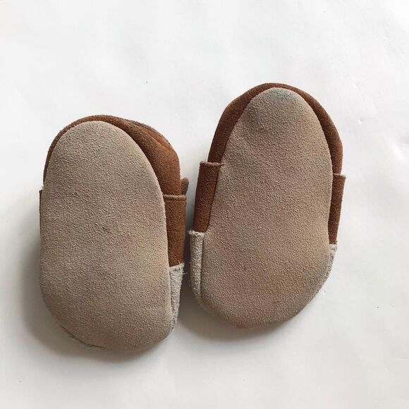 Baby Boden leather reindeer moccasins EUC size 3-6 months - Picture 7 of 7
